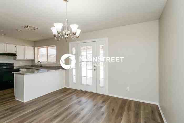 2249 E Gable Ave - Photo 6 of 16