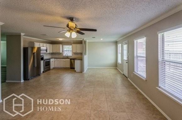 1472 Englewood Drive - Photo 6 of 19