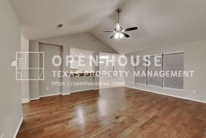 923 Heatherwood Dr - Photo 6 of 20