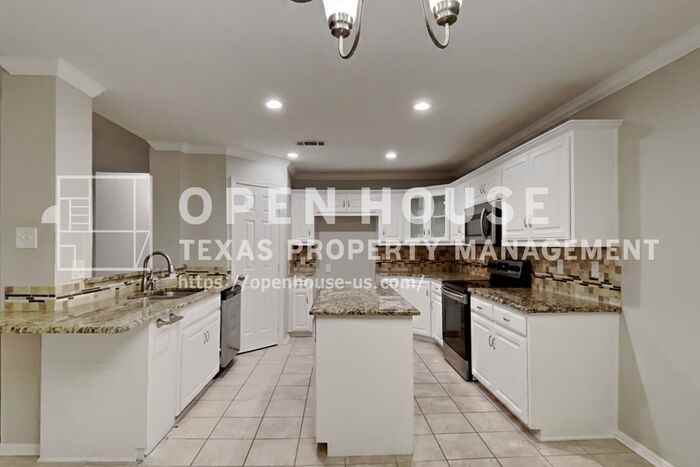 923 Heatherwood Dr - Photo 7 of 20