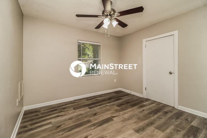 1335 E 3rd Ave - Photo 7 of 16