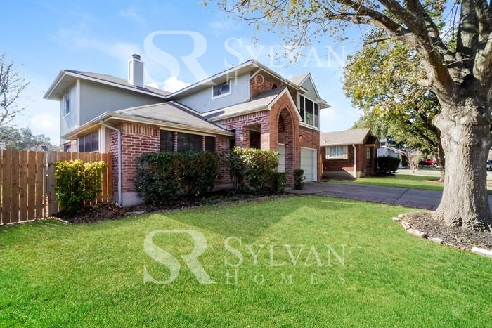 1201 Weatherford Dr - Photo 2 of 15