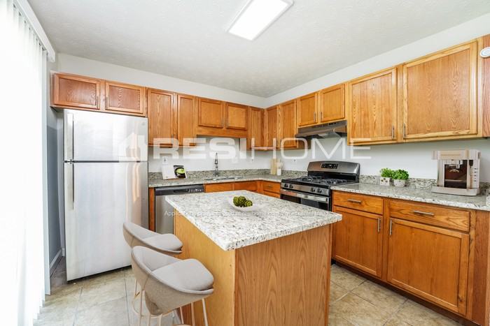 6118 Marbut Rd - Photo 2 of 17