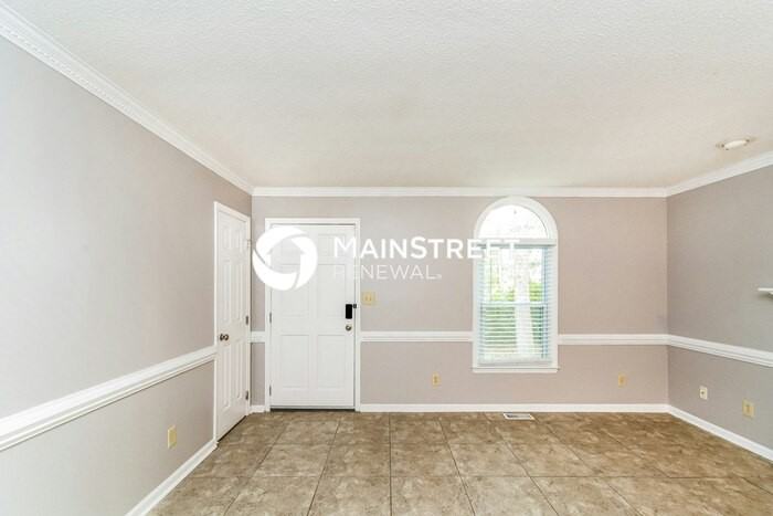 405 Hunters Ridge Drive - Photo 2 of 17