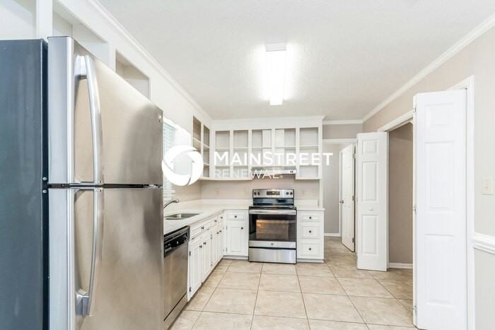 405 Hunters Ridge Drive - Photo 4 of 17