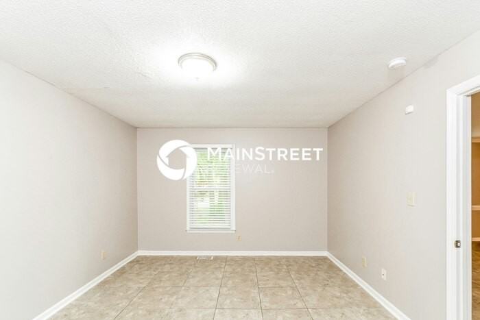 405 Hunters Ridge Drive - Photo 5 of 17