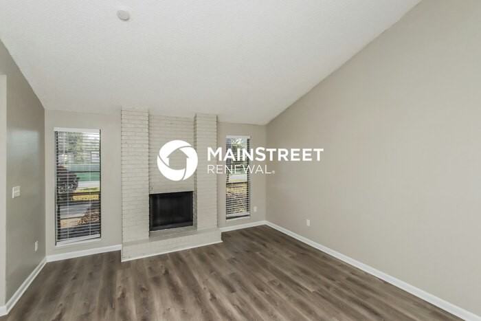 977 Beacon St Nw - Photo 3 of 14