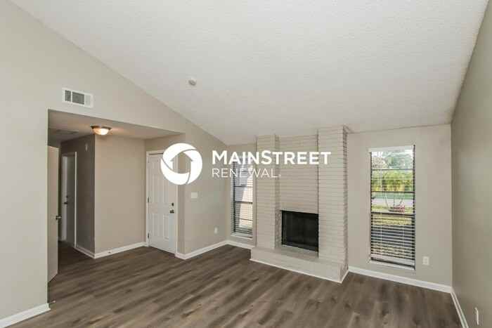 977 Beacon St Nw - Photo 4 of 14