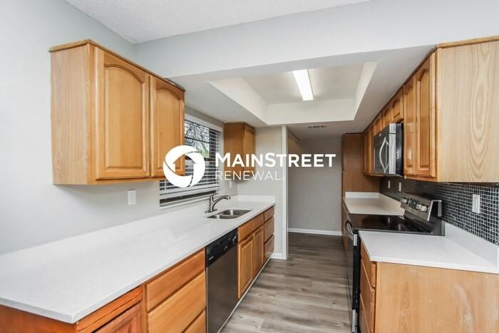 977 Beacon St Nw - Photo 5 of 14