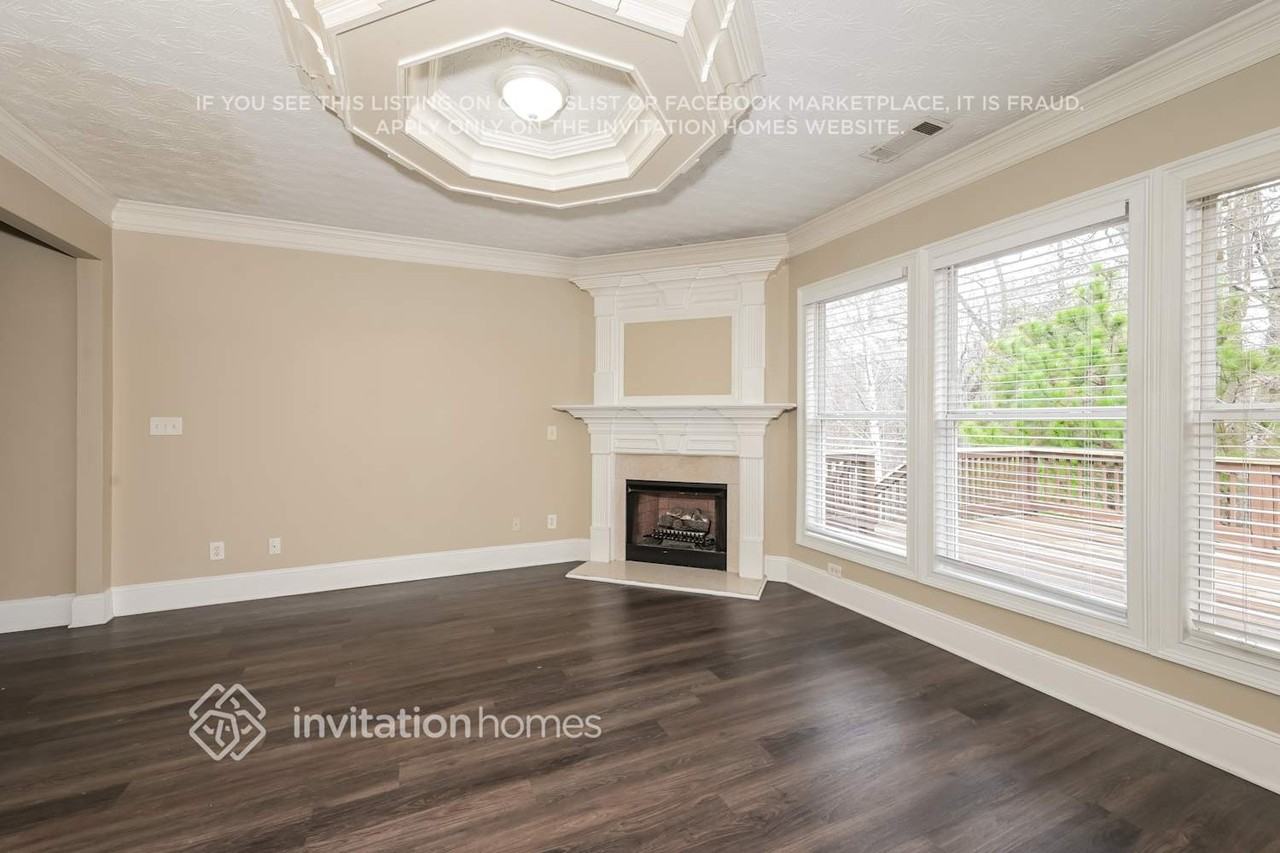 596 Pond Lillies Rd - Photo 5 of 18