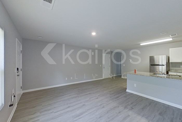 302 Cedar Rdg - Photo 4 of 19