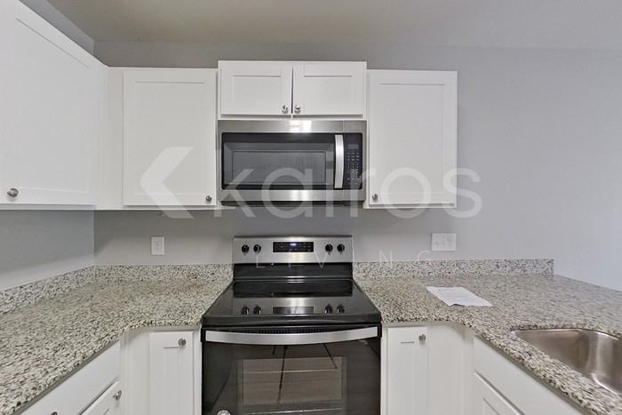 302 Cedar Rdg - Photo 6 of 19