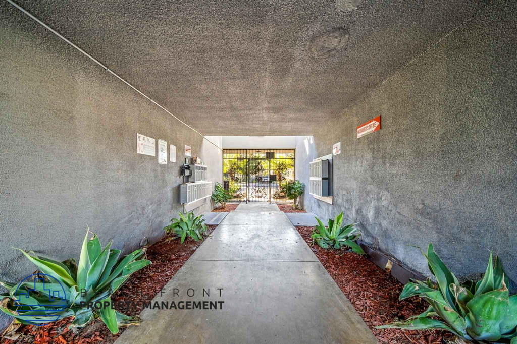 1021 N. Flower St. - Photo 6 of 21