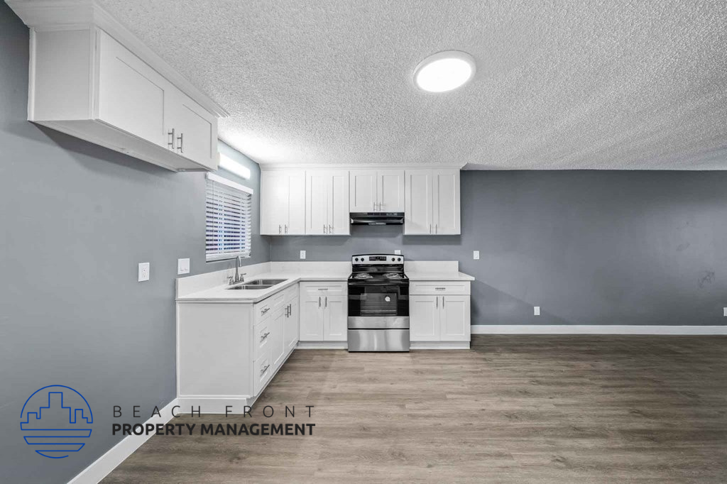 1021 N. Flower St. - Photo 2 of 21