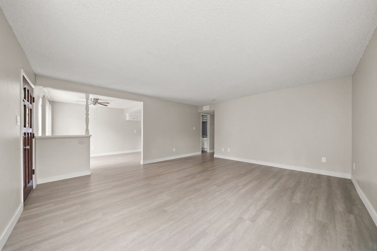 918 S. Webster - Photo 2 of 6