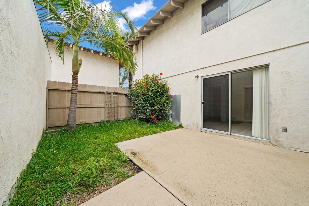 918 S. Webster - Photo 6 of 6