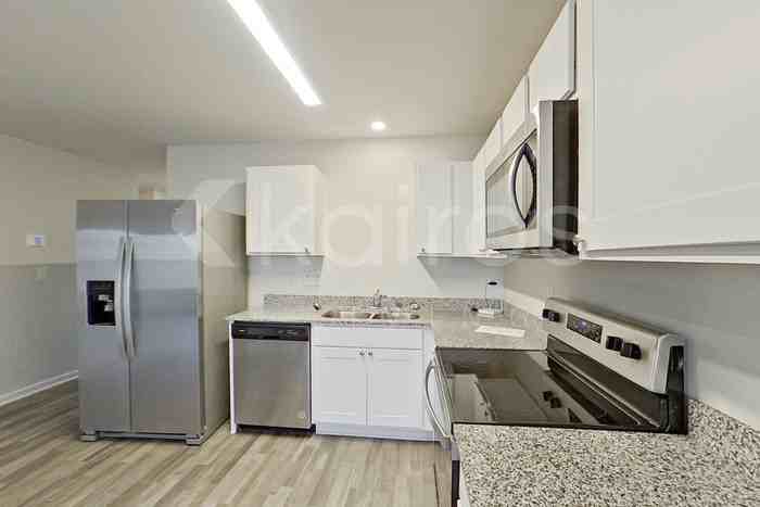 1237 Zoysia Dr - Photo 7 of 24