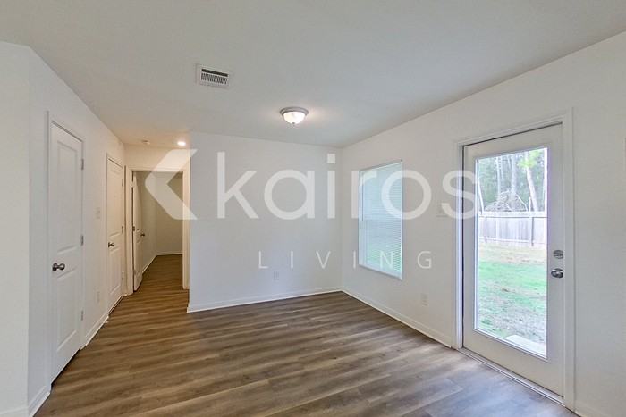 15743 Del Norte Drive - Photo 4 of 23