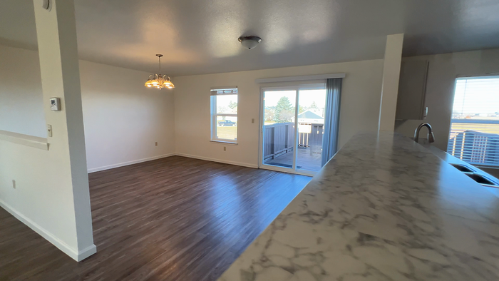 962 Red Cloud Ct - Photo 5 of 20