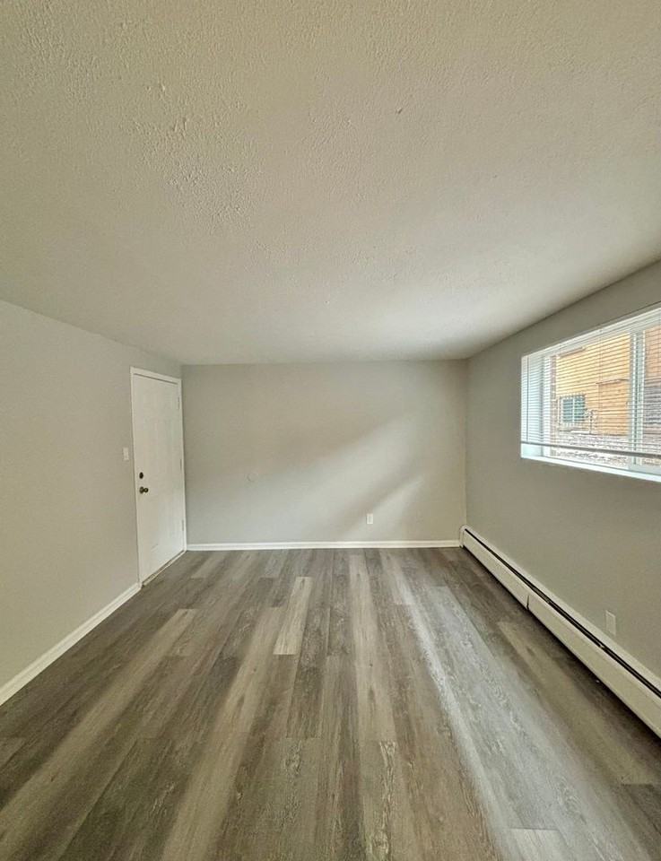 1437 North Moline Street - Photo 4 of 22