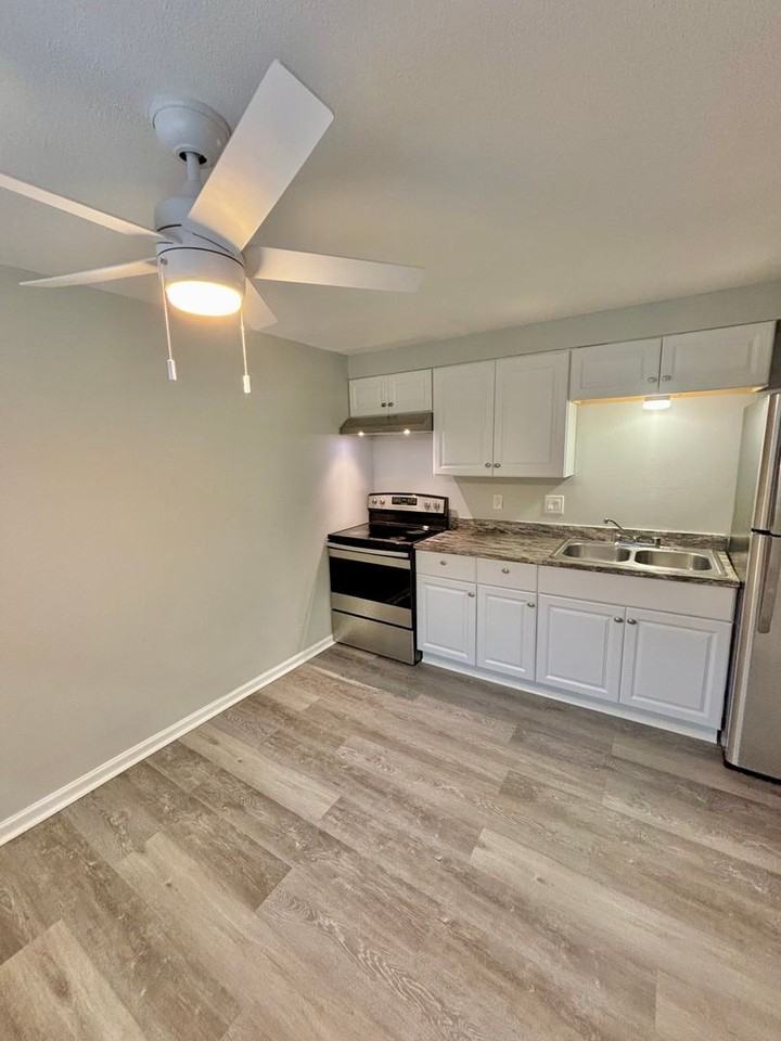 1437 North Moline Street - Photo 2 of 22