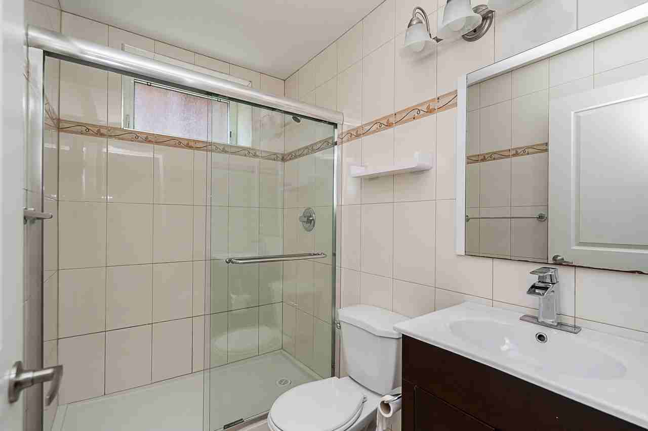 3064 East 19th Avenue - Photo 5 of 12