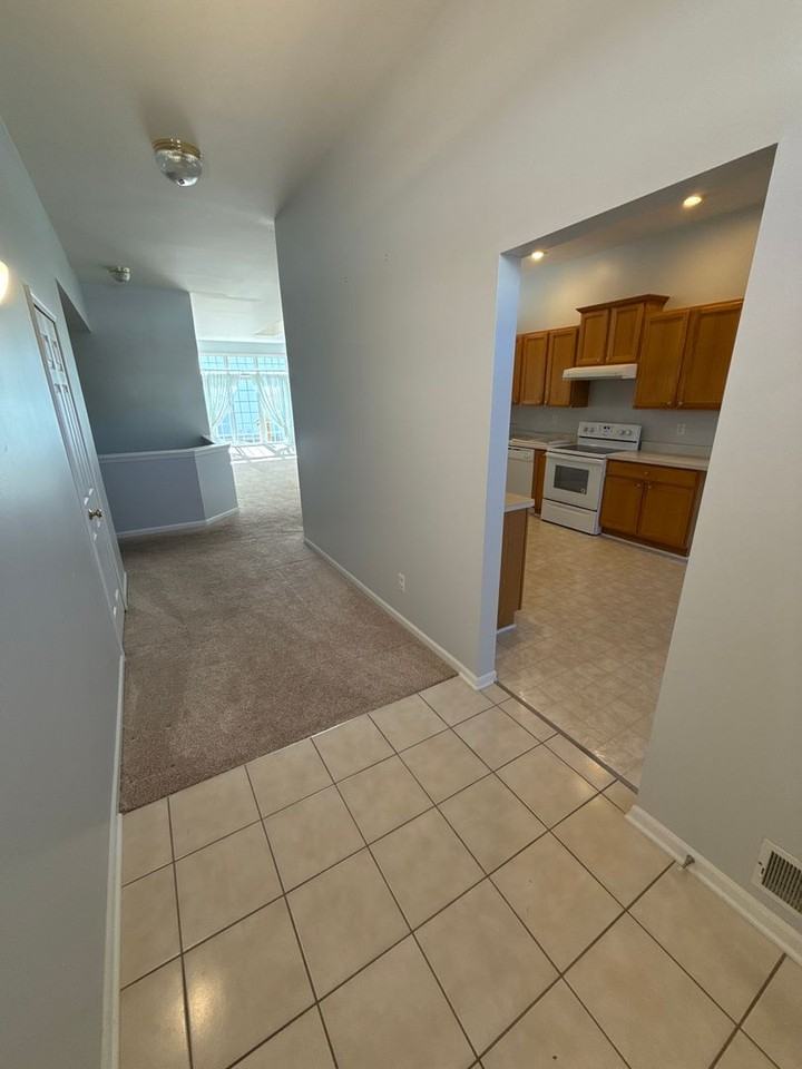 2973 Salem Street - Photo 4 of 32