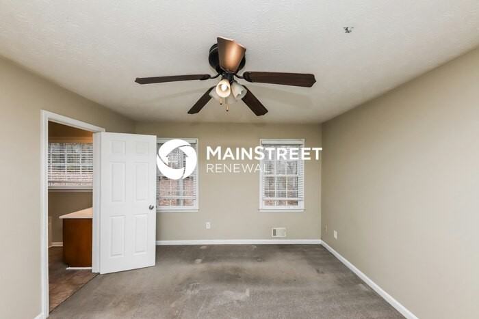 28 Loxley Ct - Photo 6 of 19