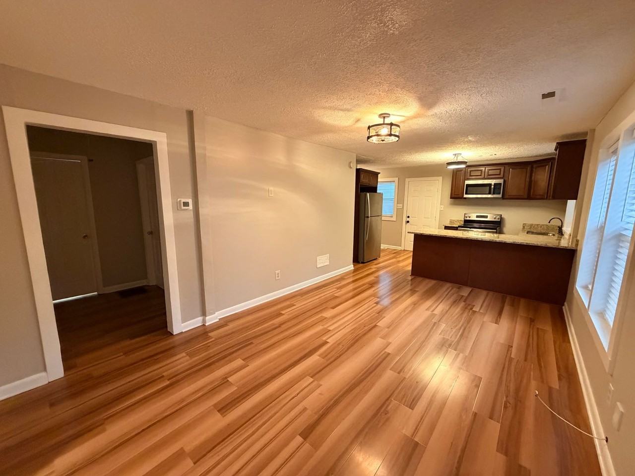 239 Moreland Way - Photo 4 of 13