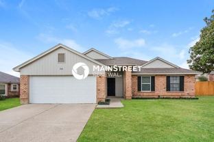 900 Blewitt Dr - Photo 1 of 1