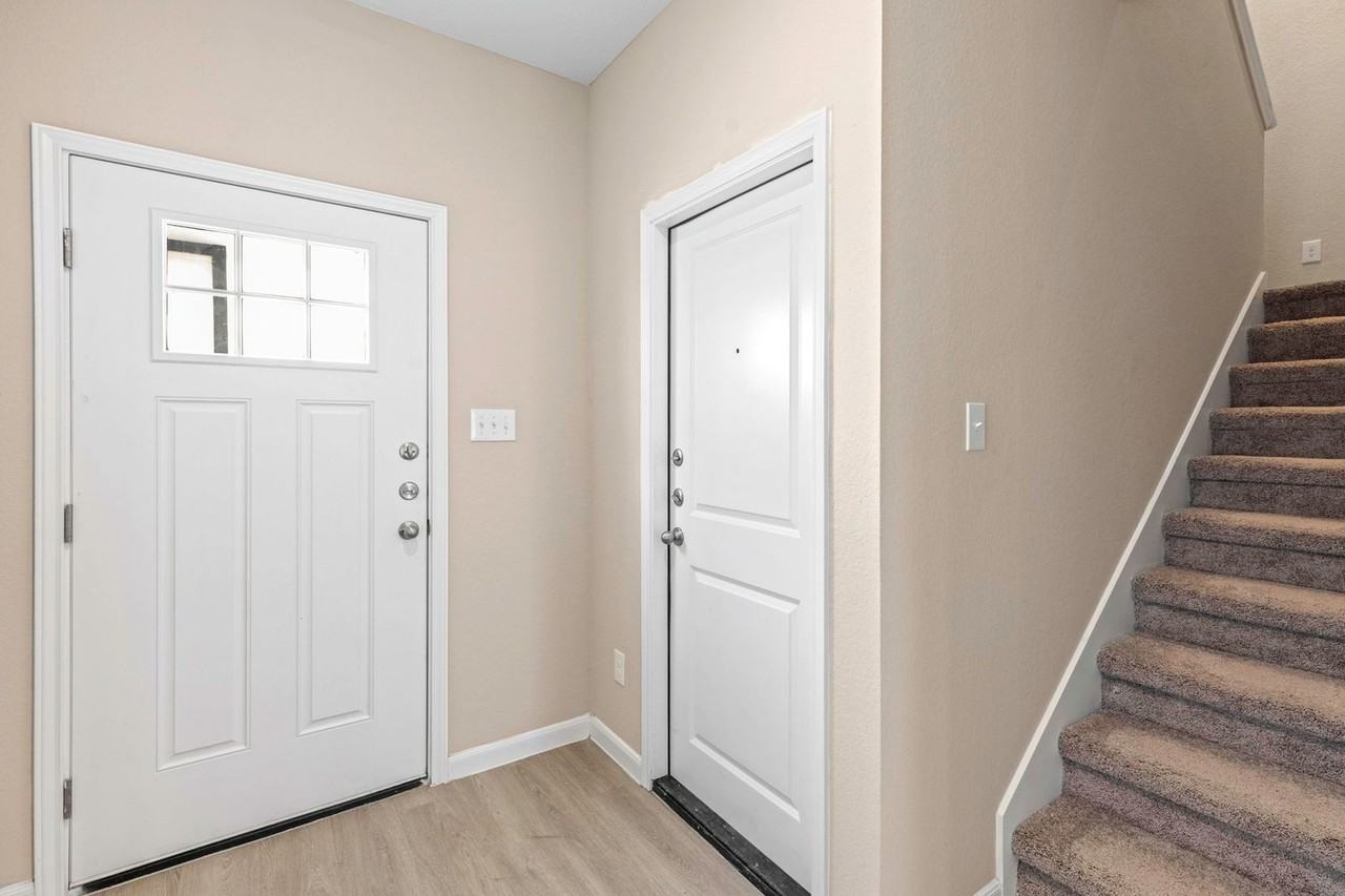 2819 San Antonio #102 - Photo 4 of 28