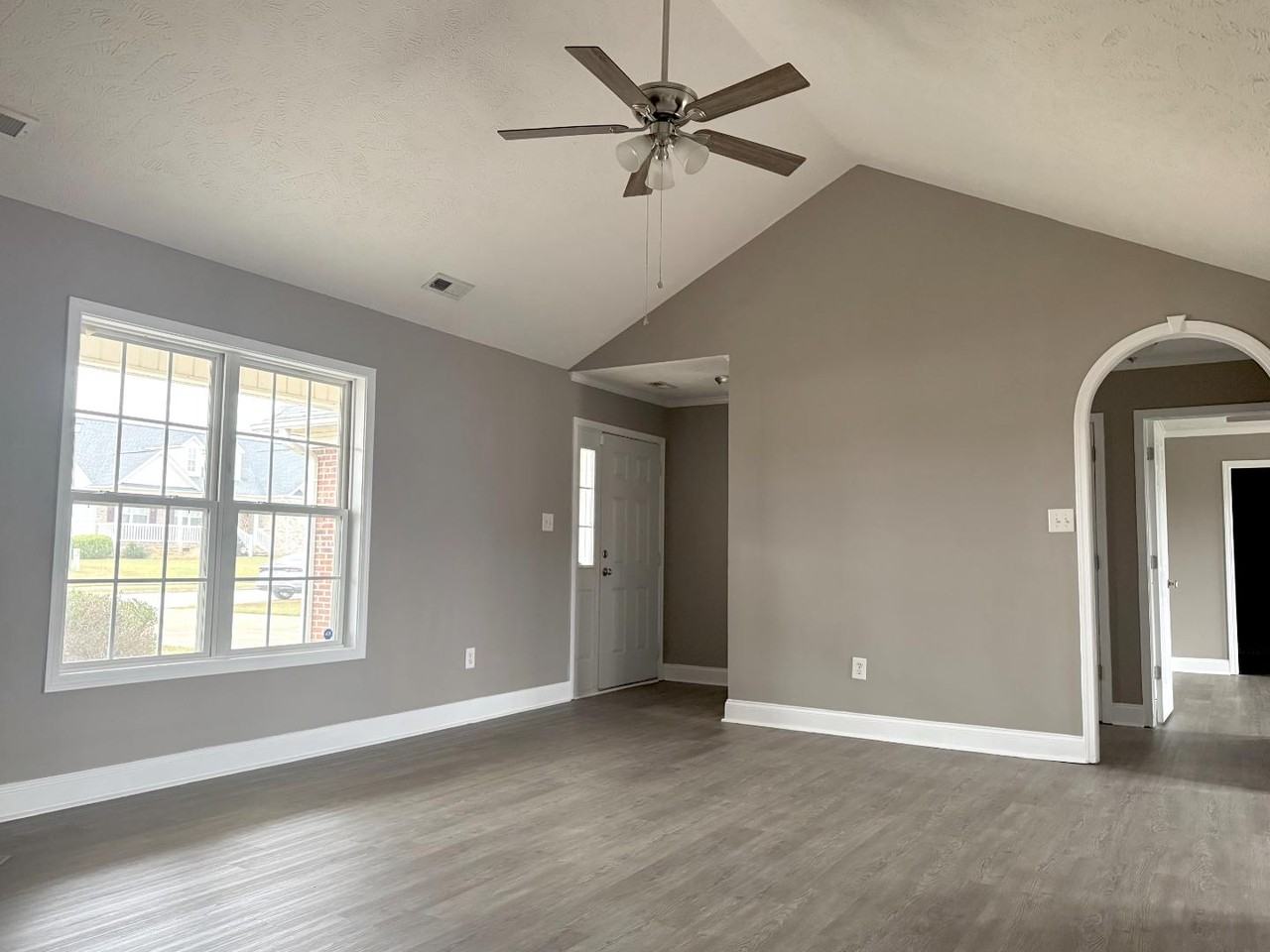 120 Clearbrook Place - Photo 7 of 13