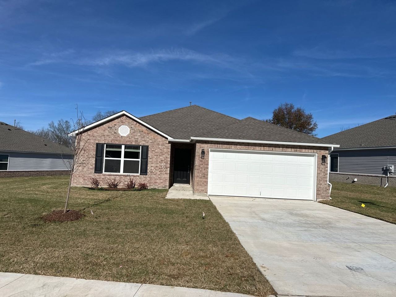 8206 East Oakland Street - Photo 7 of 20