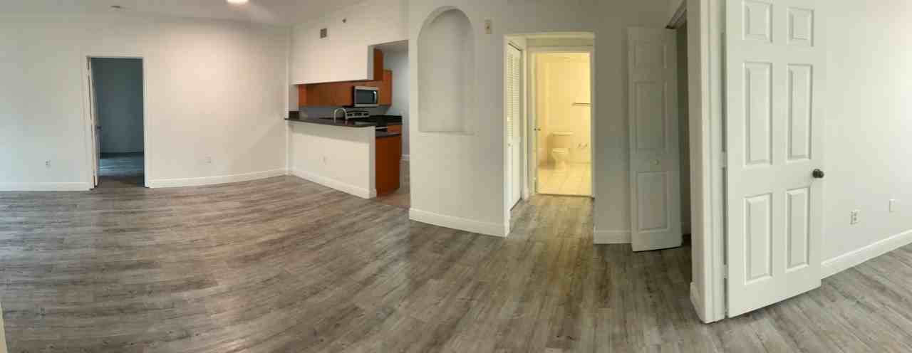 10132 Northwest 33rd Street - Photo 5 of 17