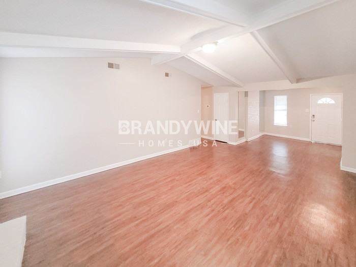 6309 Golden Park Dr - Photo 5 of 30