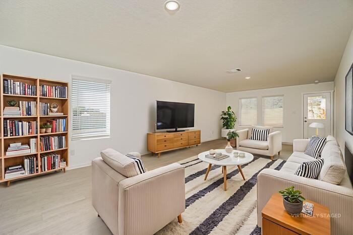 10203 Bridgton Ml - Photo 5 of 19