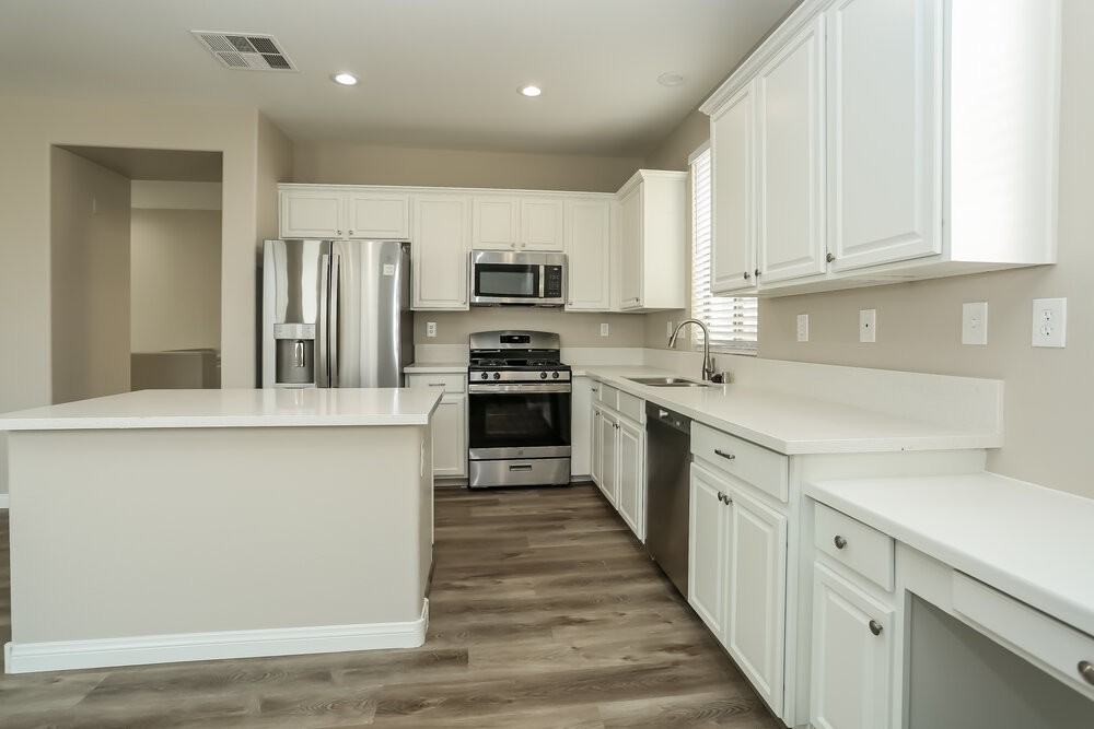 5952 Post Mountain St - Photo 6 of 18