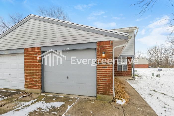 8241 Schoolgate Dr - Photo 3 of 16