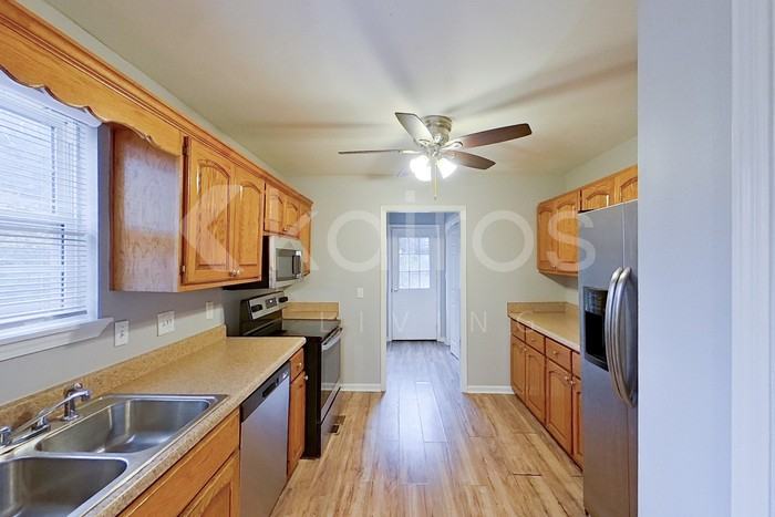 516 22nd Ln Ne - Photo 7 of 22