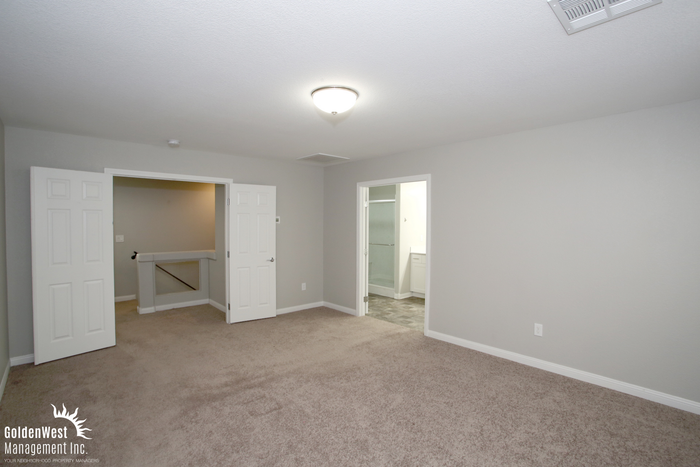 5936 Aurora Gold Ave - Photo 5 of 17