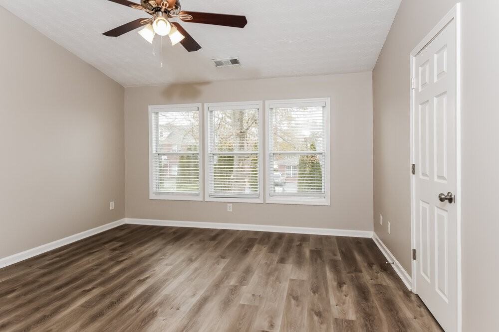 3937 Abernathy Farm Way - Photo 4 of 17