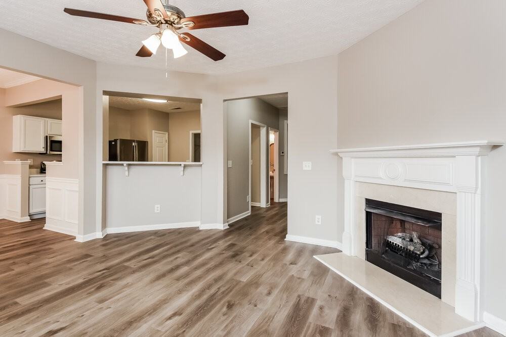 3937 Abernathy Farm Way - Photo 5 of 17