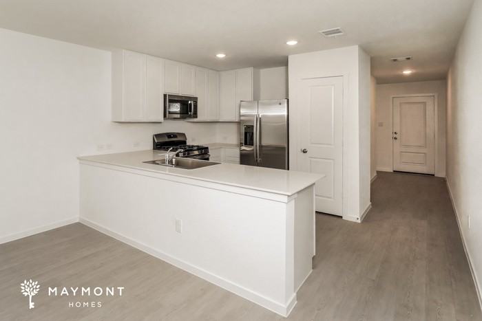 14823 Warwick Shire - Photo 7 of 19