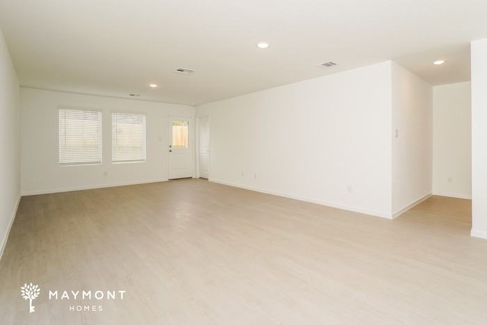 14903 Warwick Shire - Photo 5 of 20