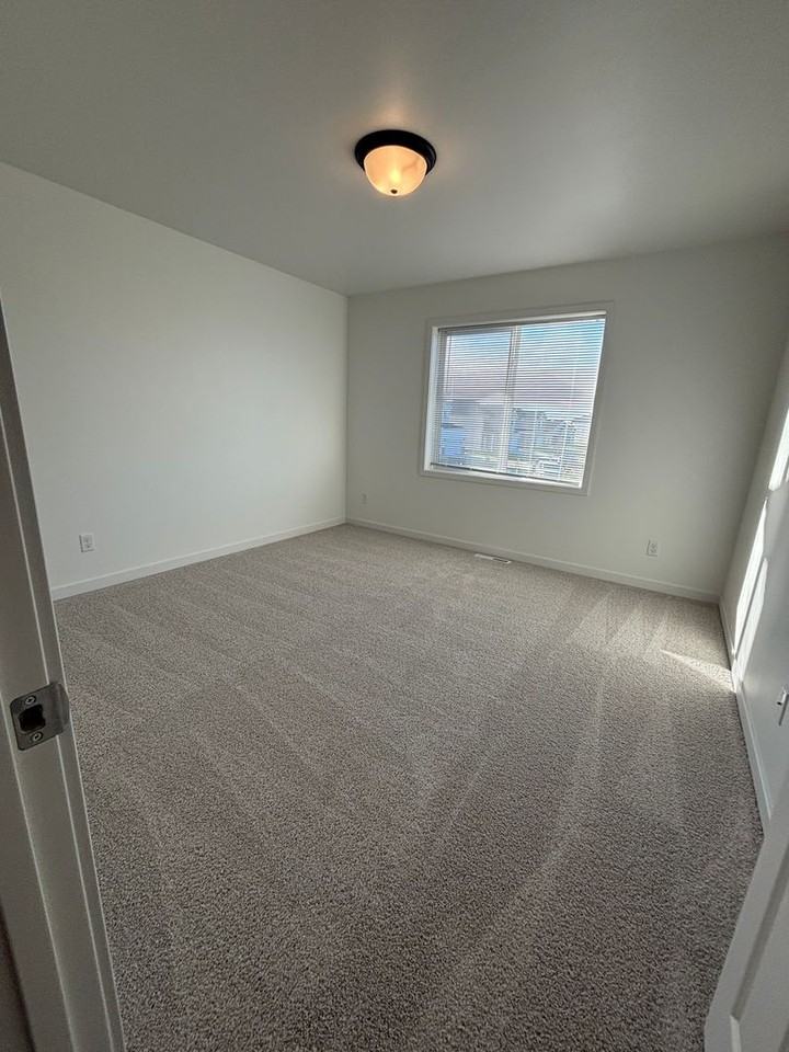 27th Street South - Photo 6 of 13