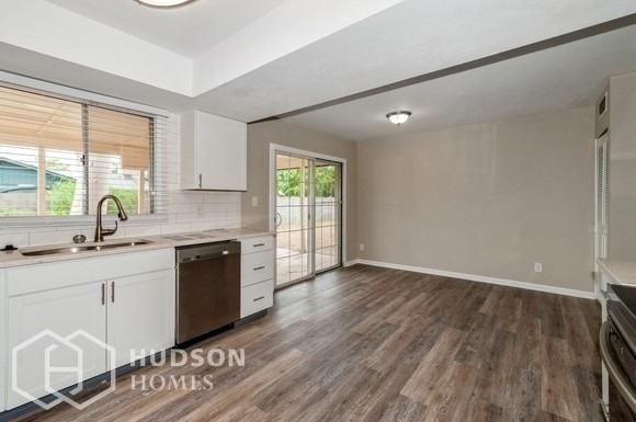 19218 N 20th Ave - Photo 7 of 21