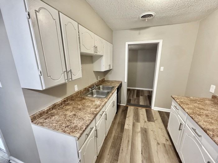 3588 Hendricks Ave - Photo 7 of 20