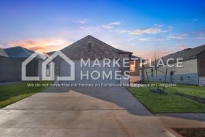 featured image of 812 NE 102nd Ter