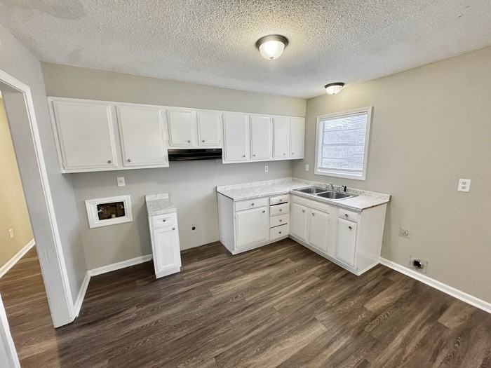 3940 Schoolfield Rd - Photo 7 of 22