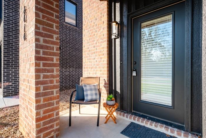 6414 R Street - Photo 2 of 22